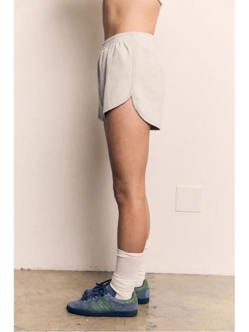 100% Organic Cotton High-Waist Lounge Shorts - Picture 3 of 4